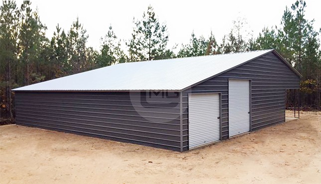 50x51 Continuous Roof Barn